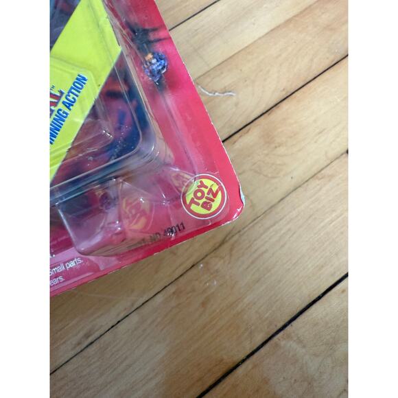 Marvel X-Men Invasion Series Spiral Action Figure - Picture 8 of 8